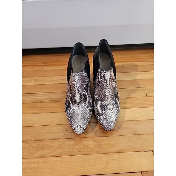 Cole Haan Black Maxfield Snake Print Leather Heel Ankle Boots/Booties sz 6.5 - Picture 2 of 6